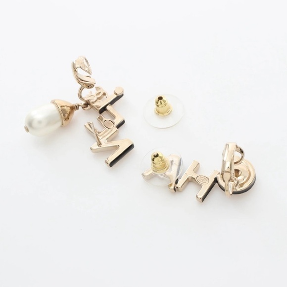 CHA-NEL Stud Crawler Earrings from 2022 collection. - Picture 2 of 7